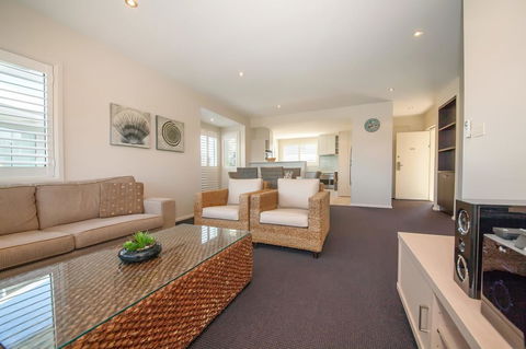 Pacific Blue 278-265 Sandy Pt Rd- Dual Key Access, Wifi, Linen And Air Conditioning - E Caravan Parks 5