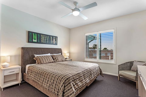 Pacific Blue 278-265 Sandy Pt Rd- Dual Key Access, Wifi, Linen And Air Conditioning - E Caravan Parks 10