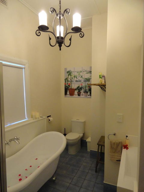 Haven Cottage Kangaroo Island - E Caravan Parks 25