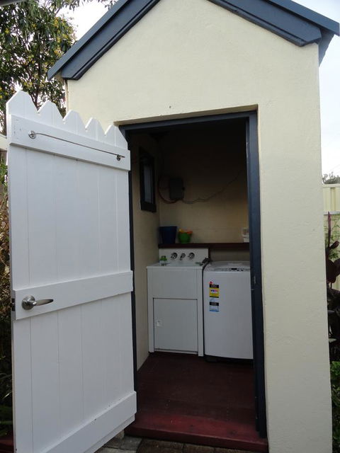 Haven Cottage Kangaroo Island - E Caravan Parks 32