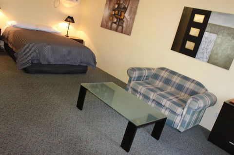 Motel Mount Gambier - E Caravan Parks 1
