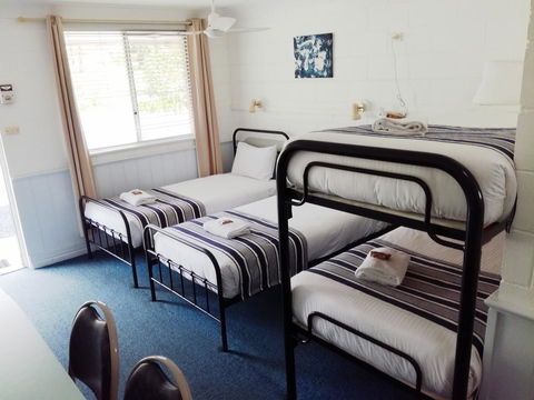 Arcadia Motel - E Caravan Parks 12