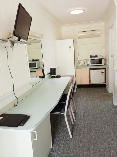 Arcadia Motel - E Caravan Parks 26