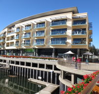 Lights Landing Apartments - E Caravan Parks