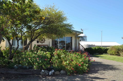 Admirals Inn - E Caravan Parks 29