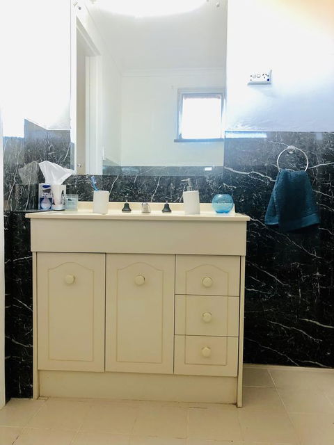 Aussie Opal Diggers Outback Retreat-Undergound - E Caravan Parks 20