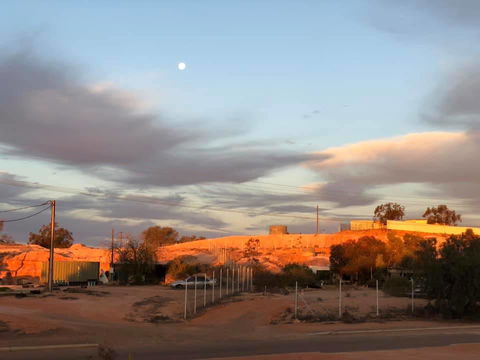 Aussie Opal Diggers Outback Retreat-Undergound - E Caravan Parks 3