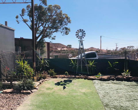 Aussie Opal Diggers Outback Retreat-Undergound - E Caravan Parks 23