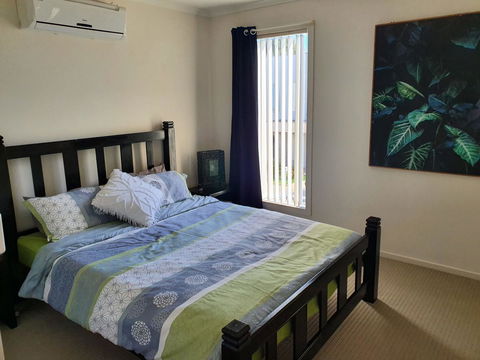 Explore Adelaide, Gawler, The Barossa And Clare Valleys All-in-one - E Caravan Parks 3