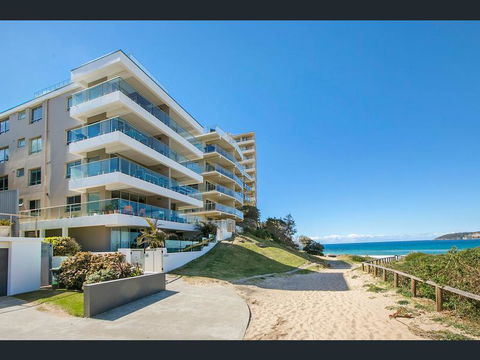 Beachfront Bliss - E Caravan Parks 19