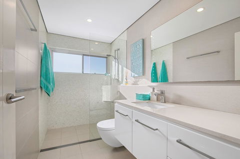 Beachfront Bliss - E Caravan Parks 17