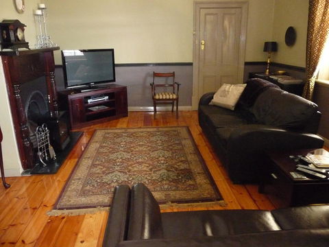 Country Bakehouse Accommodation - E Caravan Parks 9