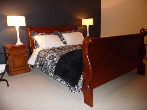 Country Bakehouse Accommodation - E Caravan Parks 3