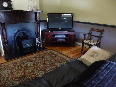 Country Bakehouse Accommodation - E Caravan Parks 10