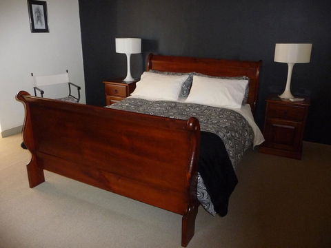 Country Bakehouse Accommodation - E Caravan Parks 1