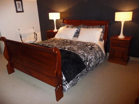 Country Bakehouse Accommodation - E Caravan Parks 11