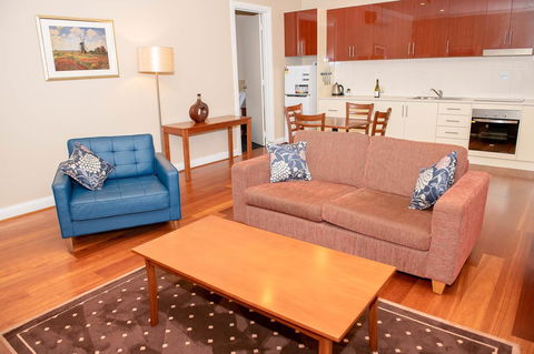 Whyalla Playford Apartments - E Caravan Parks 6