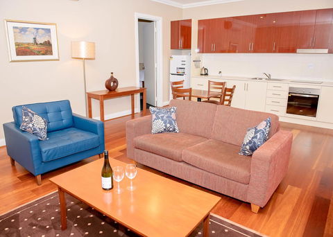 Whyalla Playford Apartments - E Caravan Parks 7