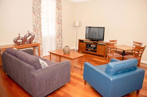Whyalla Playford Apartments - E Caravan Parks 8