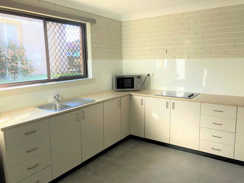 Bathurst Motor Inn - E Caravan Parks 16
