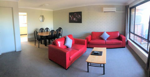 Bathurst Motor Inn - E Caravan Parks 4