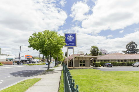 Bathurst Motor Inn - E Caravan Parks 22