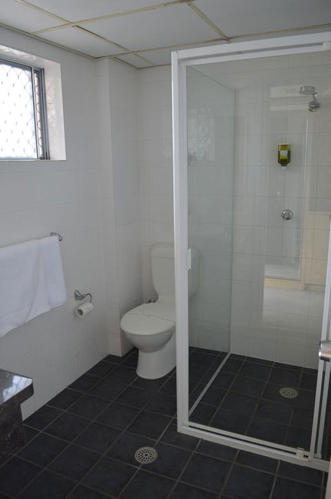 Bathurst Motor Inn - E Caravan Parks 21