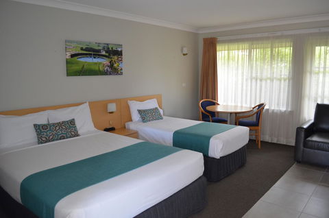 Bathurst Motor Inn - E Caravan Parks 18