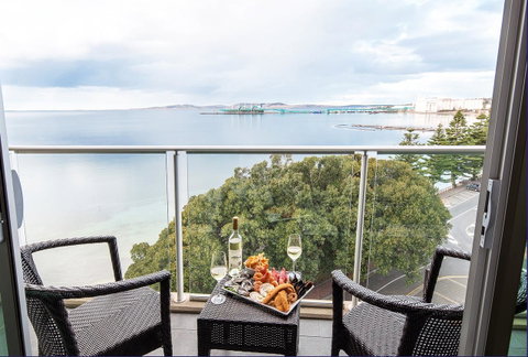 Port Lincoln Hotel - E Caravan Parks 13