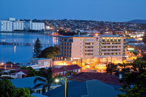 Port Lincoln Hotel - E Caravan Parks 41