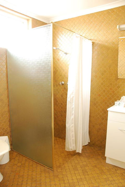 Adelaide Road Motor Lodge - E Caravan Parks 35