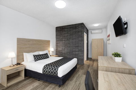 Adelaide Road Motor Lodge - E Caravan Parks 16