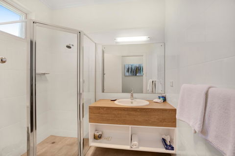 Adelaide Road Motor Lodge - E Caravan Parks 24
