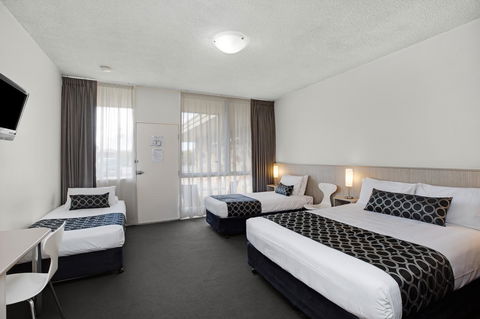 Adelaide Road Motor Lodge - E Caravan Parks 22