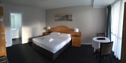 Hilton Beachfront Motel - E Caravan Parks 27