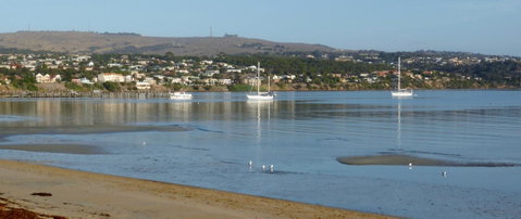 Hilton Beachfront Motel - E Caravan Parks 43