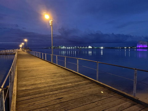 Hilton Beachfront Motel - E Caravan Parks 12