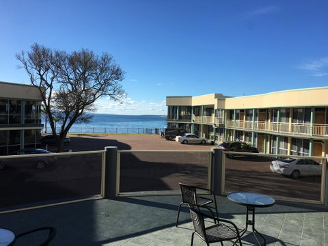 Hilton Beachfront Motel - E Caravan Parks 22
