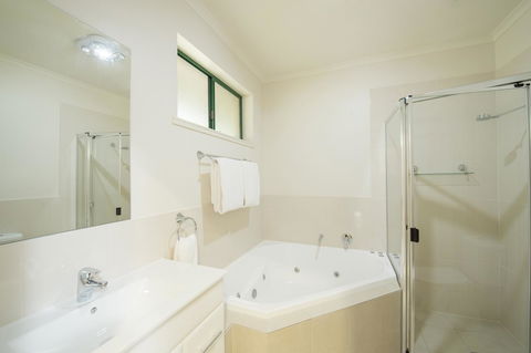 Clare Country Club - E Caravan Parks 20