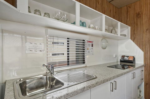 Moonta Bay Holiday Park - E Caravan Parks 9