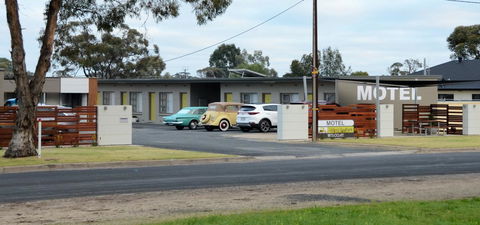 105 On The Park - E Caravan Parks 0