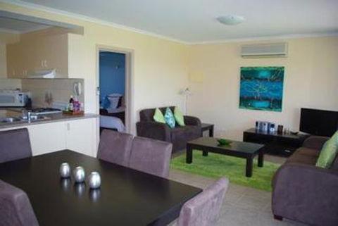 Lakeview Motel And Apartments - E Caravan Parks 30