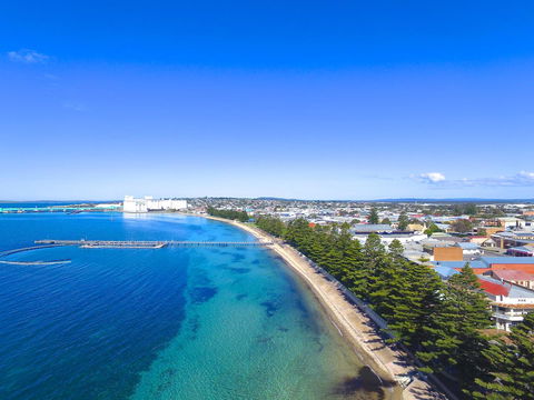Limani Motel - E Caravan Parks 0