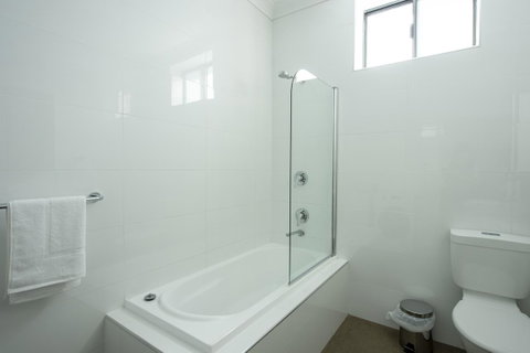 City Centre Motel Hotel - E Caravan Parks 27