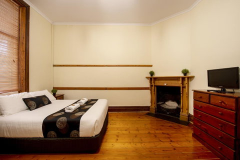 City Centre Motel Hotel - E Caravan Parks 32
