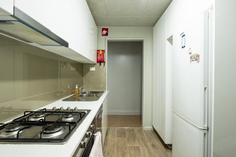 City Centre Motel Hotel - E Caravan Parks 30