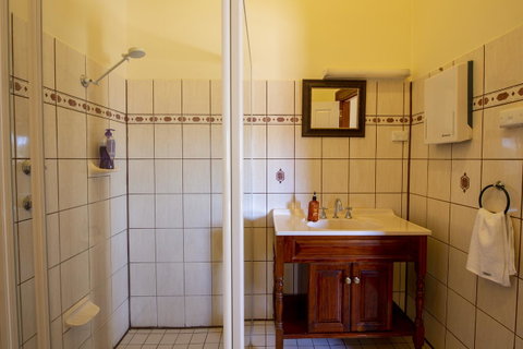 City Centre Motel Hotel - E Caravan Parks 33