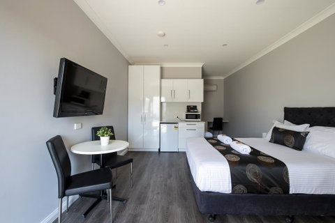 City Centre Motel Hotel - E Caravan Parks 21