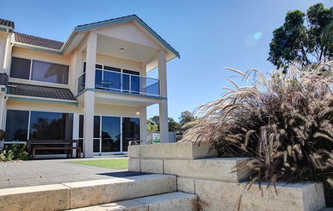 Bay Bliss - E Caravan Parks 0