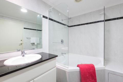 Ramada Resort By Wyndham Shoal Bay - E Caravan Parks 38